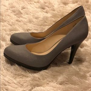 BRAND NEW grey Nine West heels.